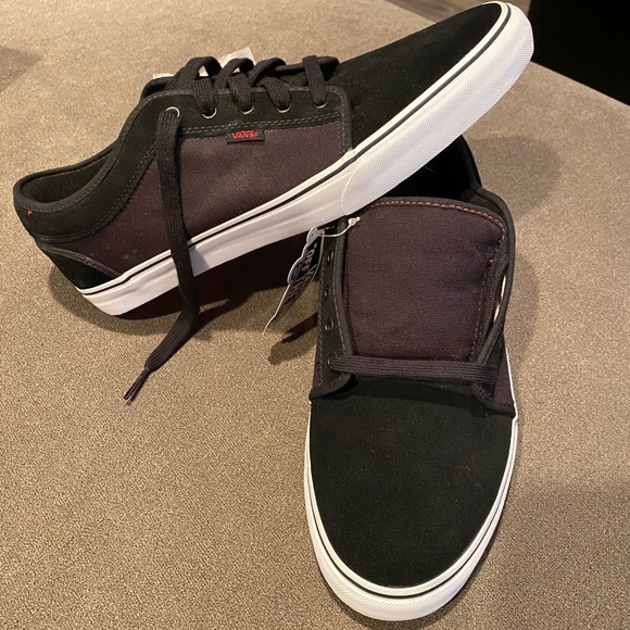 *SOLD* Vans Chukka Low Men’s size 16 - Picture 1 of 5